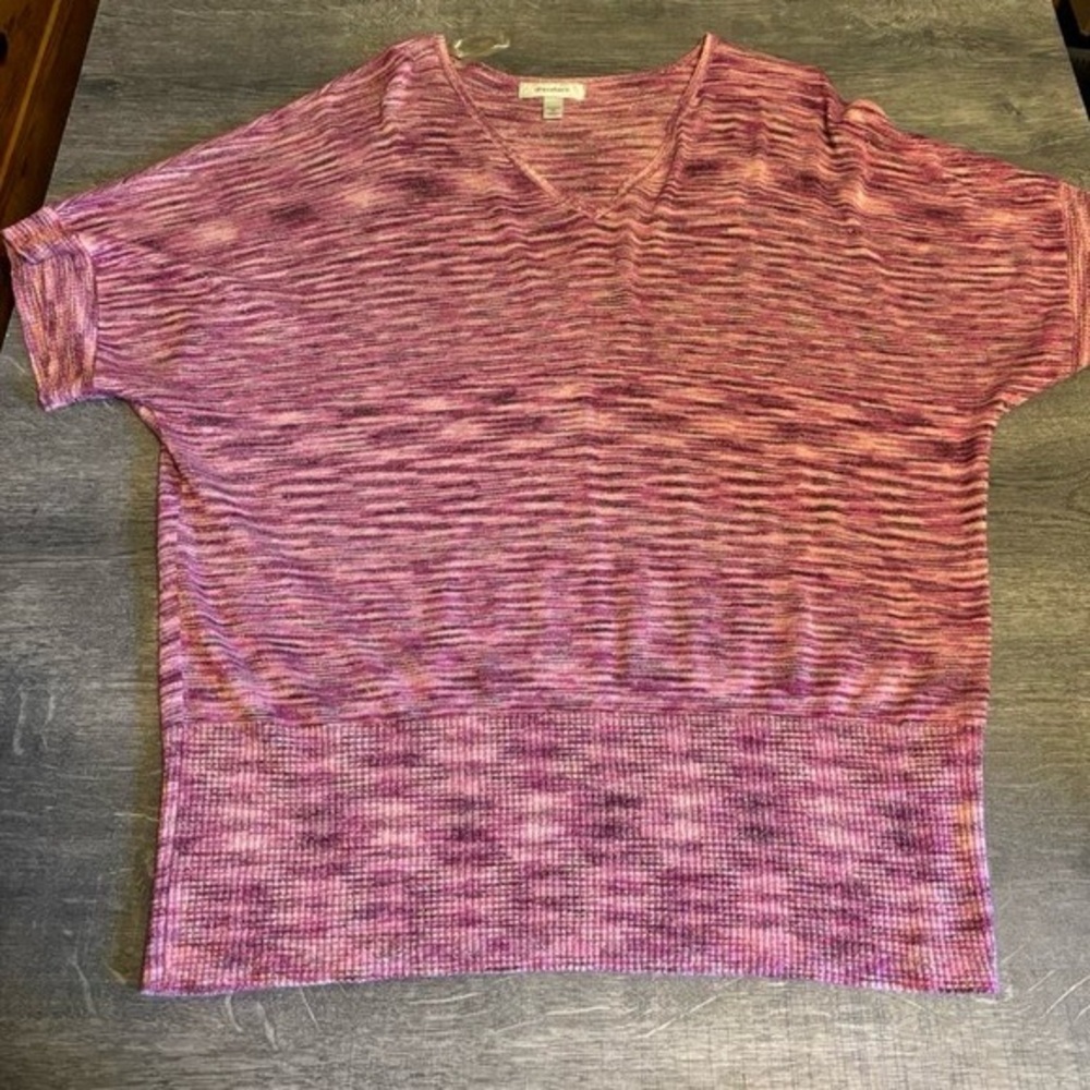 DressBarn Retro Shades of Pink With Gold Short Sleeve V-neck Shirt Size 2X